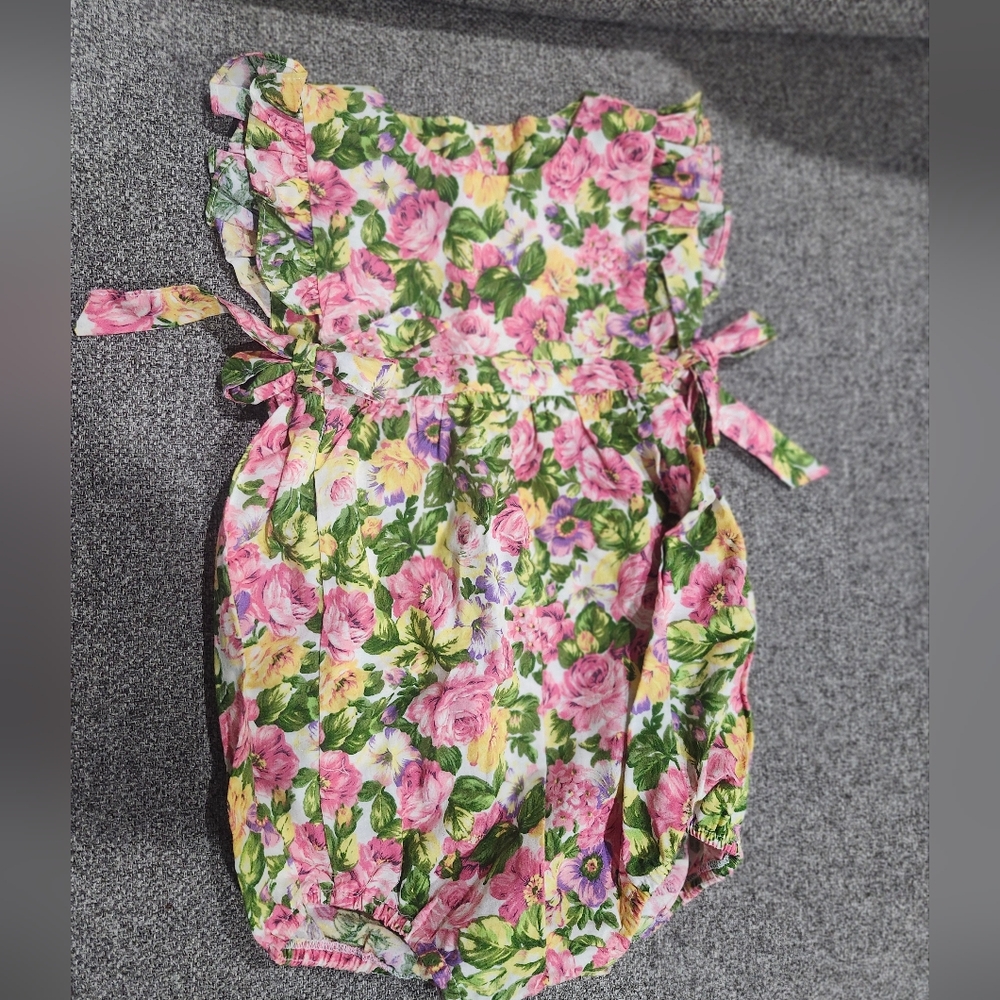 Southern Sunshine 2T Boutique Floral Vintage Rose Flutter Sleeve Side Tie Bubble